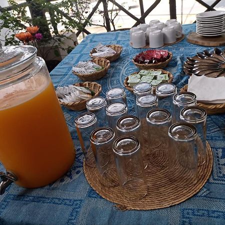 Mio Tulum Hotel Boutique Екстериор снимка A typical breakfast in Morocco